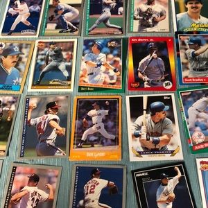 40 vintage baseball cards for collecter